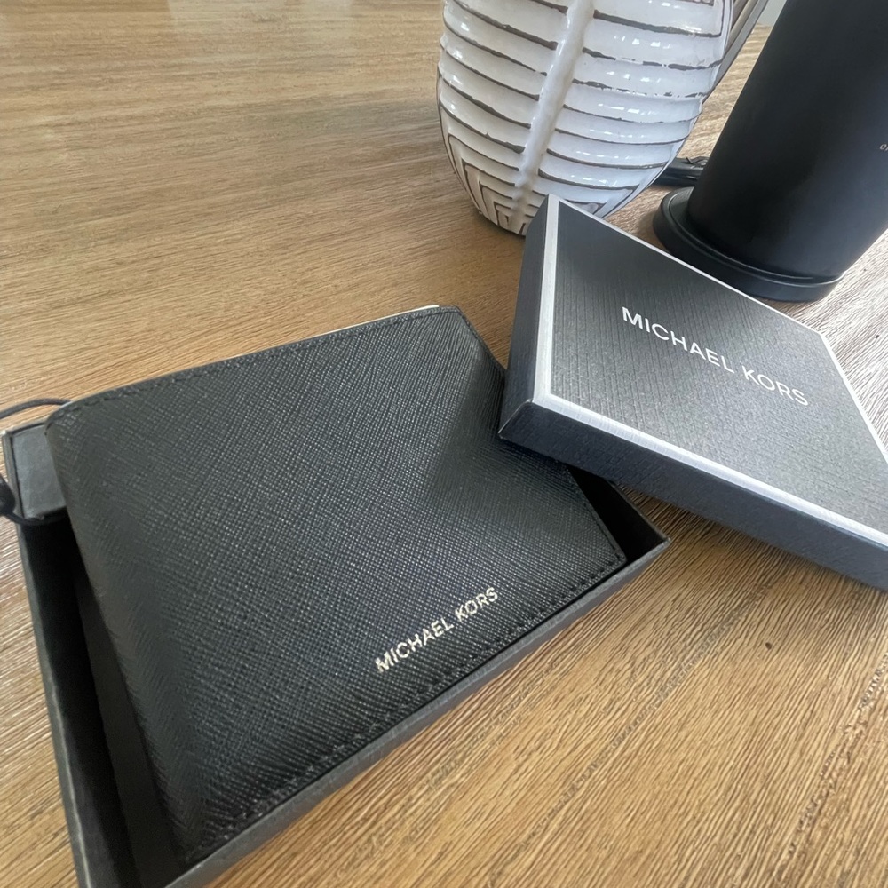 Michael Kors leather bifold wallet